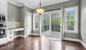5730 Summerset Woods Dr, Alto, MI 49302