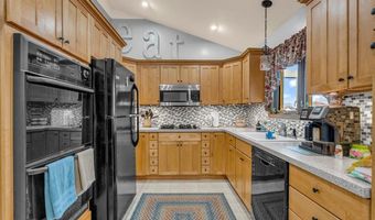 7261 Bluebill St, Algonac, MI 48001