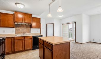 1825 SW White Birch Cir 3, Ankeny, IA 50023