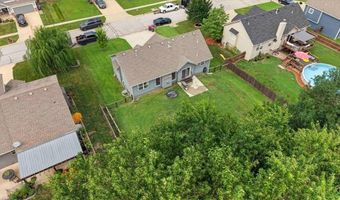 16913 Juniper Dr, Basehor, KS 66007