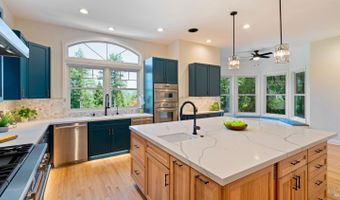 1362 Manzanita Ct, Santa Rosa, CA 95404