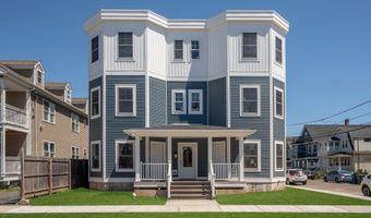 390 Carroll Ave, Bridgeport, CT 06607