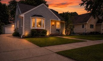 1844 S JEFFERSON St, Appleton, WI 54915