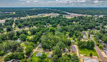 107 Central St, Batesville, MS 38606