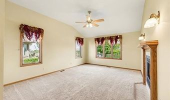 10404 Saint John Dr, Algonac, MI 48001