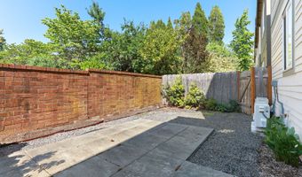 782 NW PEBBLESTONE Ln, Beaverton, OR 97006