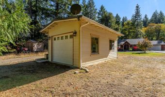 1587 Starveout Creek Rd, Azalea, OR 97410