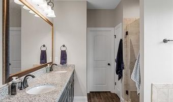 37 Crowder Dr, Benton, LA 71006
