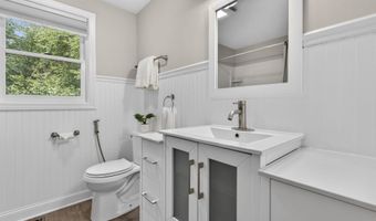 10 Mountain Rd, Brookline, NH 03033