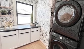 12931 Prairiewood Dr, Aberdeen, SD 57401