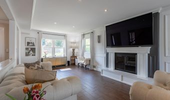 394 Maple Dr, Belford, NJ 07718