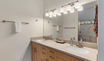 4690 Southpark Bluff Dr, Anchorage, AK 99516