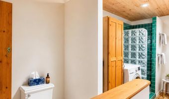 30 Cielo Grande Rd, Carson, NM 87577