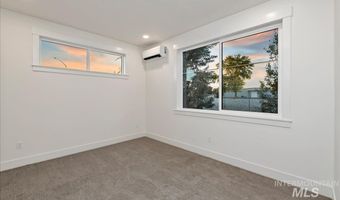 3243 W Moore St, Boise, ID 83702