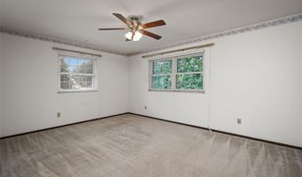 148 Cumberland Park Ct E, Ballwin, MO 63011