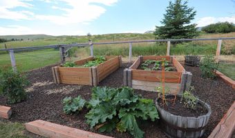15 Helen Ln, Banner, WY 82832
