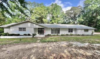 1838 Dogwood Dr, Atmore, AL 36502