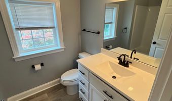 112 E MAIN St, Felton, DE 19943