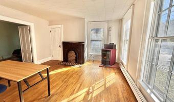 69 Green St, Augusta, ME 04330