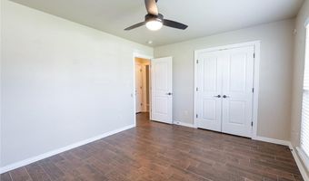 2001 Yukon Dr, Barling, AR 72923