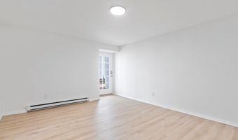207 S PATRICK St 204, Alexandria, VA 22314