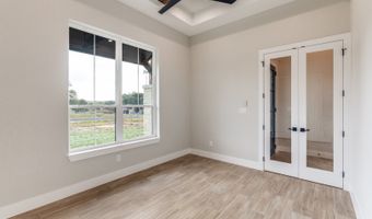 113 Pioneer Trl, Adkins, TX 78101