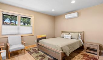 1320 N Mountain Ave, Ashland, OR 97520