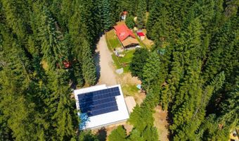 6328 River Rd, Clark Fork, ID 83811