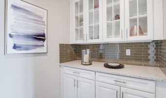 15718 HENRIETTA Dr, Accokeek, MD 20607