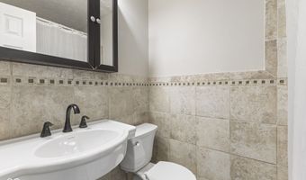 8536 Friendship Ln, Indianapolis, IN 46217