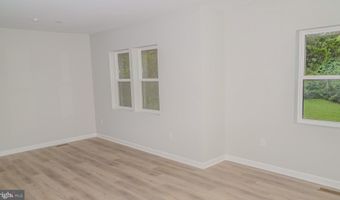 8906 CHESTNUT Ave, Bowie, MD 20720