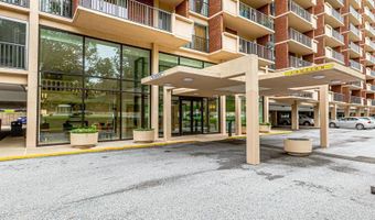 1300 ARMY NAVY Dr 816, Arlington, VA 22202
