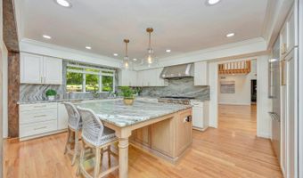 7708 Creekwood Ln, Amberley, OH 45237