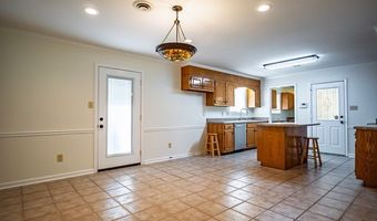 316 Hickory Ln, Batesville, MS 38606