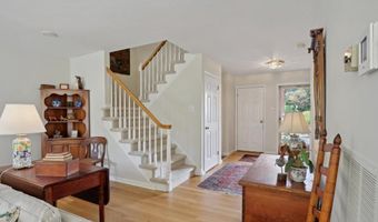 293 CONWAY Cir, Ambler, PA 19002