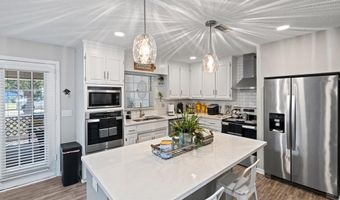 1306 Bear Creek Rd, Adel, GA 31620