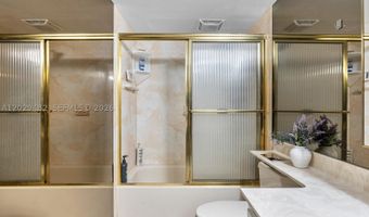 2801 NE 183rd St 1805W, Aventura, FL 33160