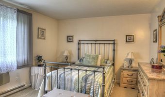 519 Emmett St, Bristol, CT 06010