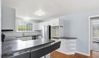 29 E Shore Dr, Coventry, RI 02816