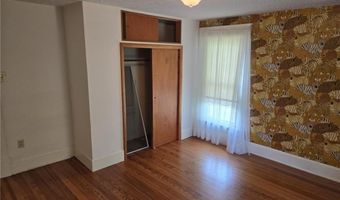 18916 166th St, Basehor, KS 66007