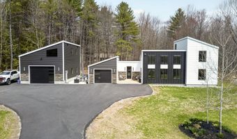 672 Danville Corner Rd, Auburn, ME 04210