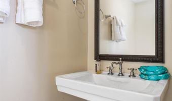 326 E 7TH St, Anniston, AL 36207