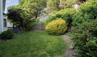10307 FLEMING Ave, Bethesda, MD 20814