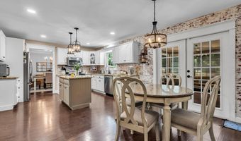 382 Wheaton Ave, Bayville, NJ 08721