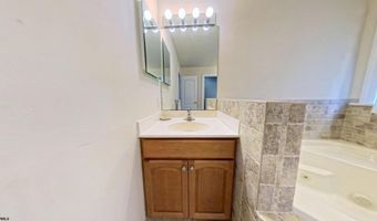 203 Cynwyd Dr, Absecon, NJ 08201