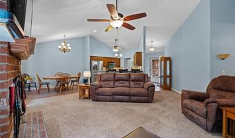 2 Creetown Cir, Bella Vista, AR 72715