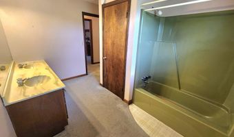 619 W Greenhill Rd, Ashland, KY 41102