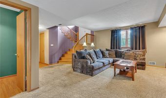101 Paula Dr, Aliquippa, PA 15001