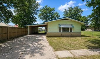 406 S Wells Ave, Altamont, KS 67330
