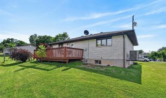 601 Pleasant View Dr, Aurora, IN 47001